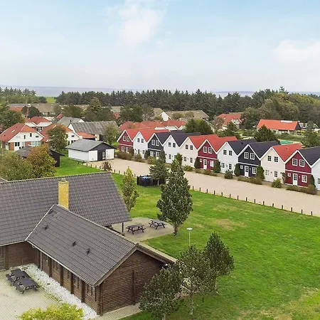6 Person On A In Bl Vand Holiday home