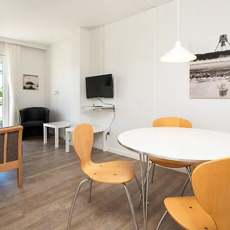 Ferienhaus Charming 4-person Getaway *