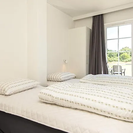 Charming 4-person Getaway Blåvand