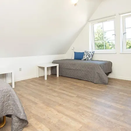 Дом отдыха Charming 4-person Getaway