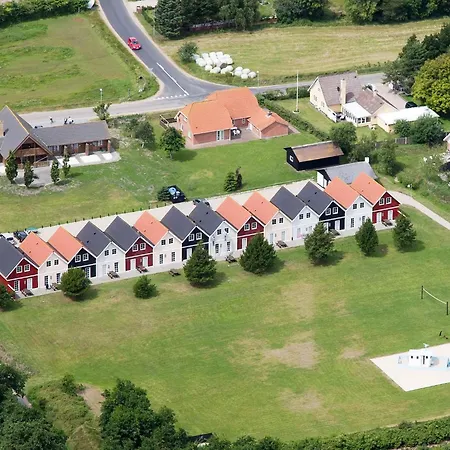 Feriehus Charming 4-person Getaway *