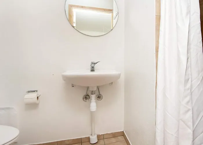 Ferienhaus Charming 4-person Getaway